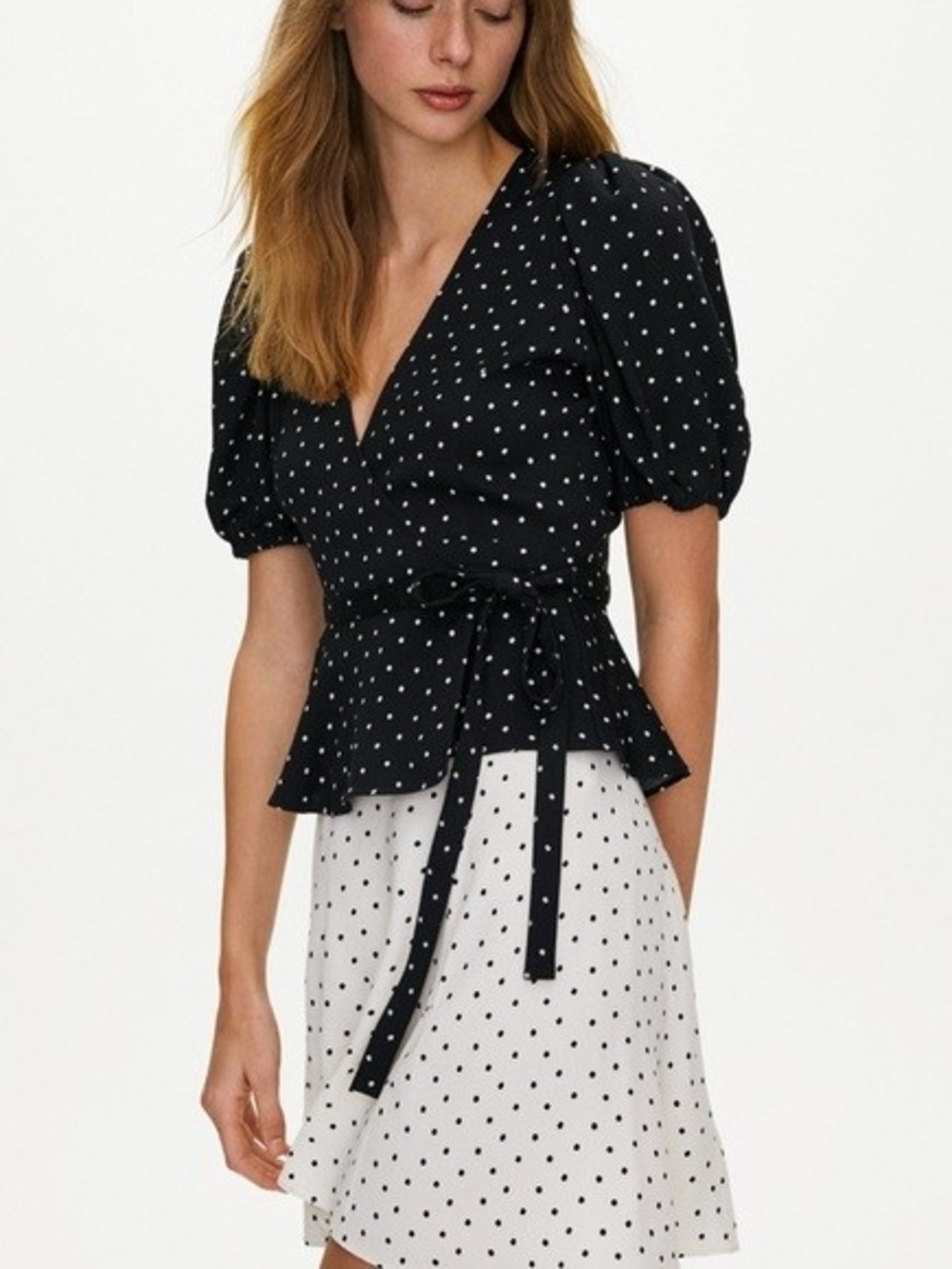 NWOT Aritzia Sunday Best Wrap Top - Black/White Polka Dots Size M